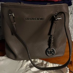 Brown Michael Kors tote